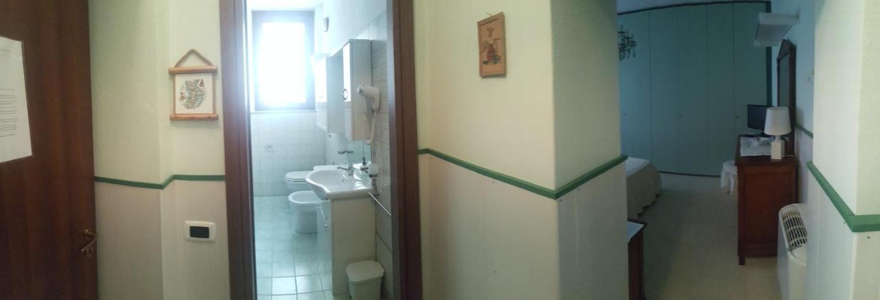 Magomadas Serra E Mesu Affittacamere מראה חיצוני תמונה