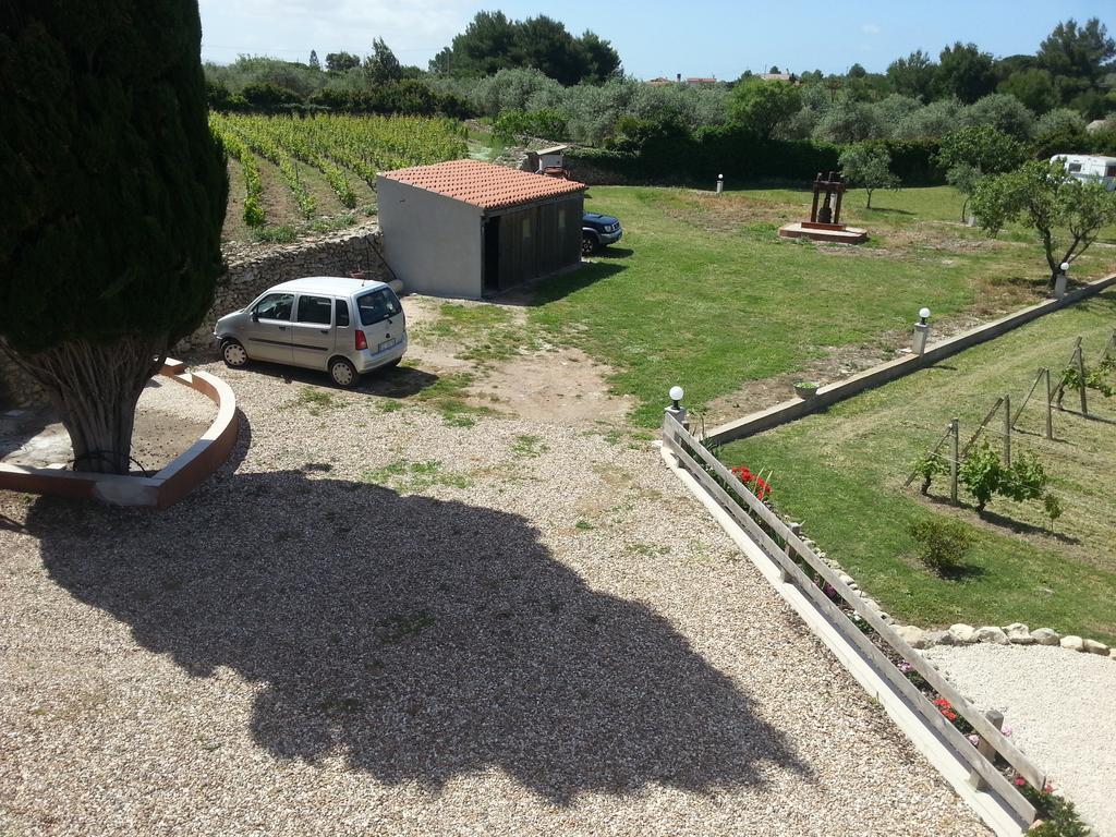 Magomadas Serra E Mesu Affittacamere מראה חיצוני תמונה